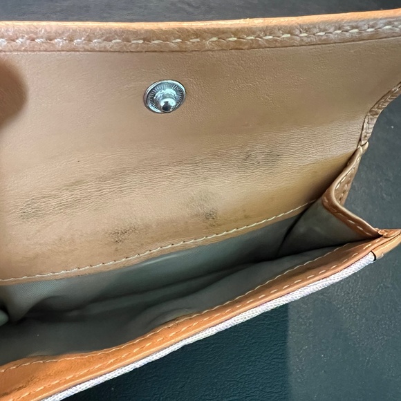 COACH Buckle Compact Wallet **GREAT CONDITION** - Picture 6 of 6